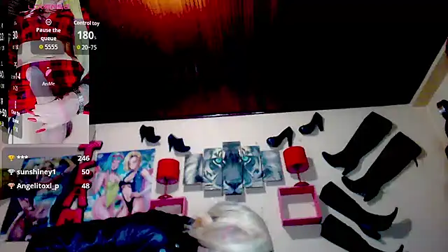 Snapshot of blondehot5v chatting on 6, 10, 2025 blondehot5v online show from 6, 10, 2025