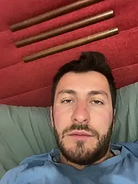 Snapshot of emredenizz07 chatting on 7, 10, 2025 emredenizz07 online show from 7, 10, 2025