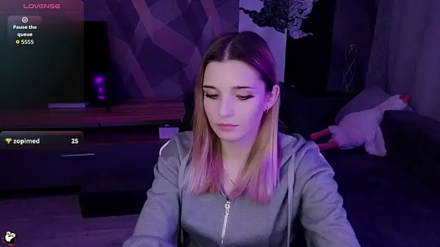 Sandy Belle online show from 28, 10, 2025