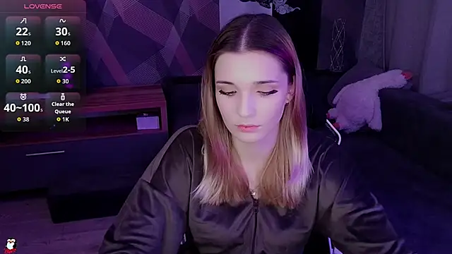 Sandy Belle online show from 8, 11, 2025