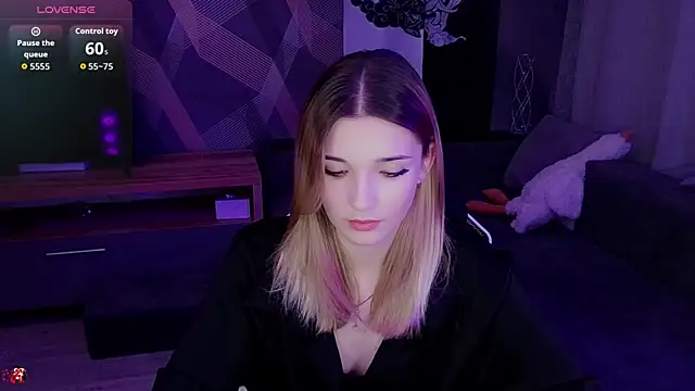 Sandy Belle online show from 11, 11, 2025