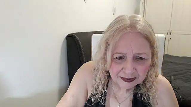 Snapshot of SusiLifeXXX chatting on 24, 5, 2026 SusiLifeXXX online show from 24, 5, 2026