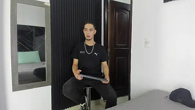 Snapshot of _Axel_09 chatting on 21, 4, 2026 Axel 09 online show from 21, 4, 2026
