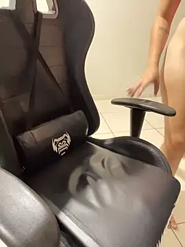 novinhacasada22 online show from 12, 1, 2026