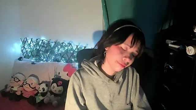 Snapshot of dolliette24 chatting on 24, 9, 2025 dolliette24 online show from 24, 9, 2025