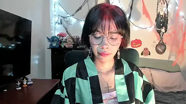 Snapshot of dolliette24 chatting on 24, 10, 2025 dolliette24 online show from 24, 10, 2025