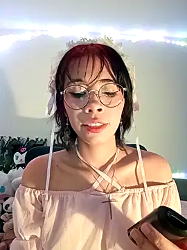 Snapshot of dolliette24 chatting on 16, 11, 2025 dolliette24 online show from 16, 11, 2025