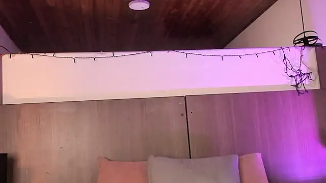 Snapshot of Violet_carson chatting on 12, 3, 2026 Violet carson online show from 12, 3, 2026
