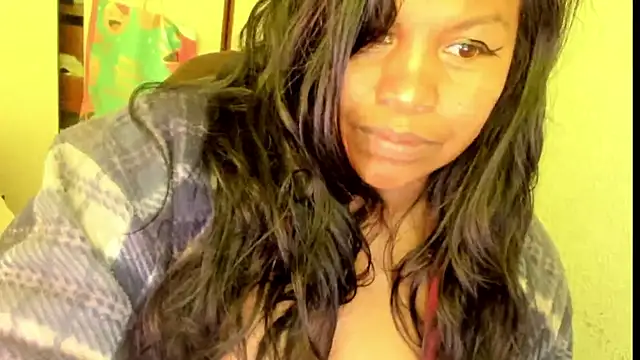 Snapshot of ebonylouissexyhot chatting on 11, 9, 2025 ebonylouissexyhot online show from 11, 9, 2025