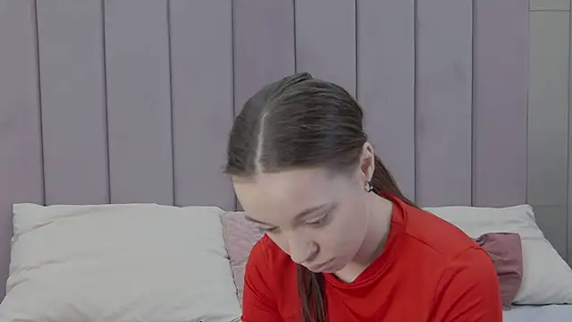 ZoeyNeal online show from 18, 3, 2026