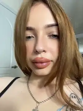 Hannah xBaby online show from 3, 6, 2026