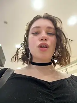 lucy-joy online show from 20, 10, 2025