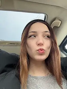 DollyTall online show from 3, 3, 2026