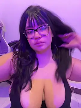 Emily Taylor2 online show from 6, 4, 2026