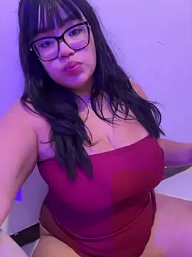 Snapshot of Emily_Taylor2 chatting on 28, 4, 2026 Emily Taylor2 online show from 28, 4, 2026