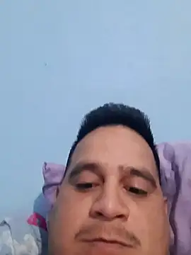 Snapshot of reguetones92 chatting on 11, 3, 2026 reguetones92 online show from 11, 3, 2026