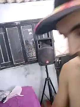 miroqui143 online show from 10, 10, 2025