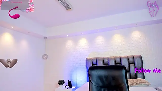 AidaJones online show from 11, 4, 2026