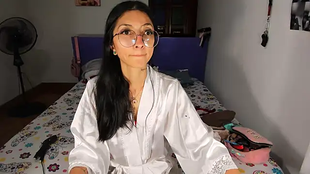 Anais lux online show from 4, 6, 2026