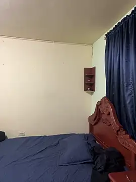 Snapshot of MaxDell chatting on 11, 9, 2025 MaxDell online show from 11, 9, 2025