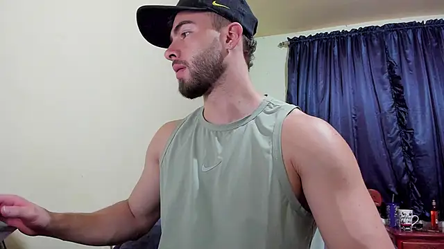 Snapshot of MaxDell chatting on 15, 11, 2025 MaxDell online show from 15, 11, 2025