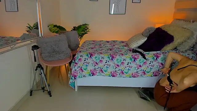 LusyKitty online show from 11, 9, 2025