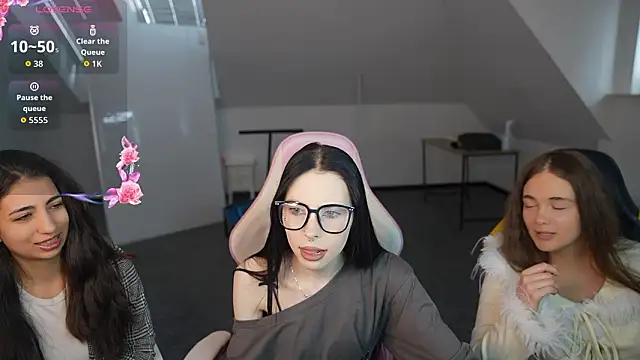 VivianSweet  online show from 25, 2, 2026