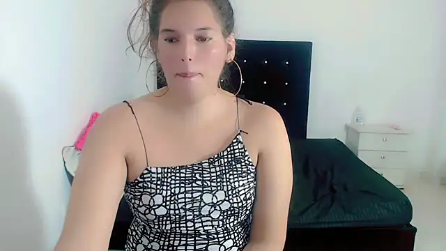 Snapshot of samanthaa_hot_ chatting on 2, 2, 2026 samanthaa hot online show from 2, 2, 2026