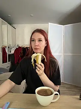 Hera Mark online show from 3, 3, 2026