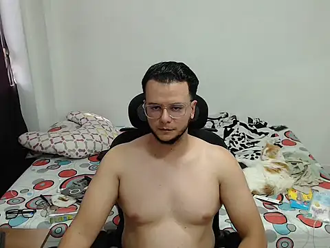 cloudsxxx online show from 31, 3, 2026