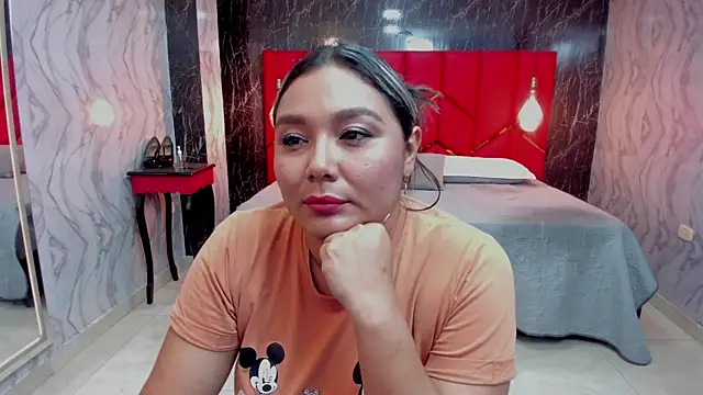 LatinaHoleQueen online show from 25, 3, 2026