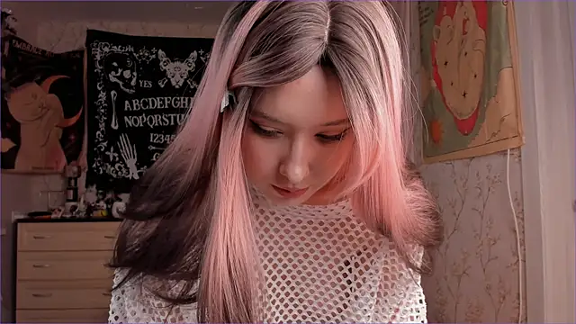 CutiePatoootie online show from 14, 12, 2025