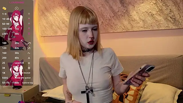 Snapshot of MilkMeSoftly chatting on 16, 5, 2026 MilkMeSoftly online show from 16, 5, 2026