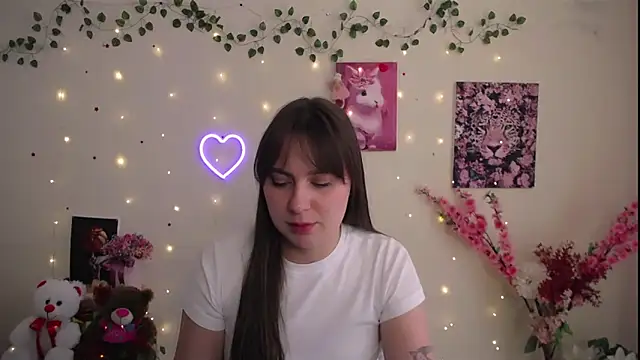 Snapshot of Amanda_Bright_ chatting on 9, 6, 2026 Amanda Bright online show from 9, 6, 2026
