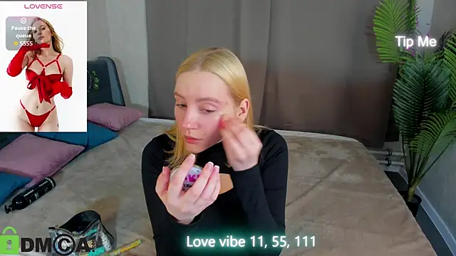 Anna Chelsea online show from 21, 11, 2025