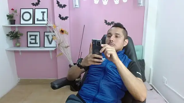 ColombiaStrip online show from 30, 10, 2025