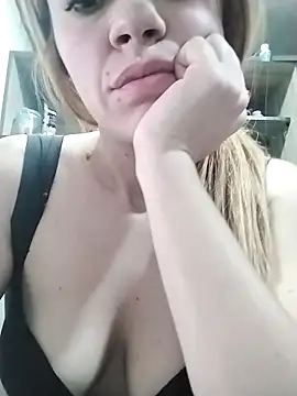 Snapshot of KATA_BLONDE chatting on 17, 10, 2025 KATA BLONDE online show from 17, 10, 2025