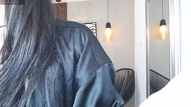 Lia Mar  online show from 10, 3, 2026