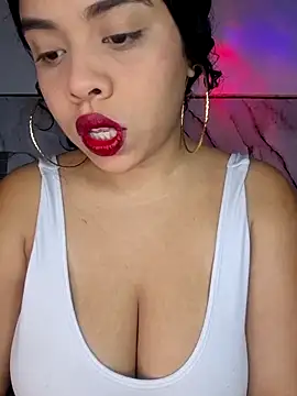 Snapshot of Yemaly_Lee chatting on 25, 5, 2026 Yemaly Lee online show from 25, 5, 2026