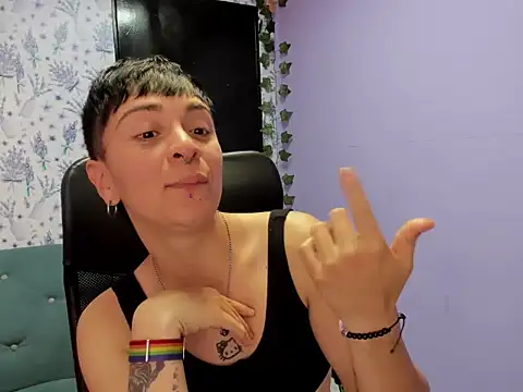  Hannah Hot online show from 4, 10, 2025