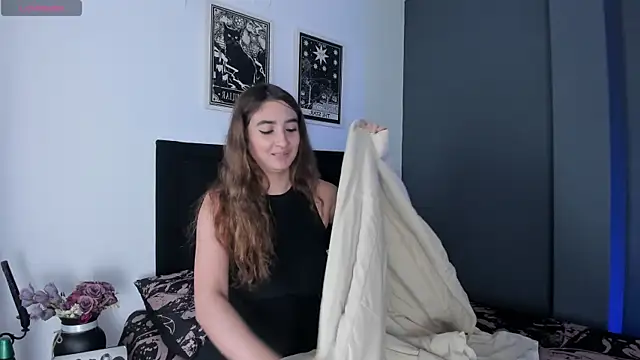 Snapshot of Alice_Dickinssonn chatting on 29, 9, 2025 Alice Dickinssonn online show from 29, 9, 2025