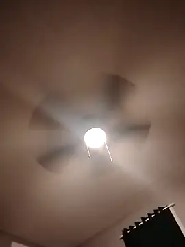 Snapshot of hugenicecock7979 chatting on 19, 9, 2025 hugenicecock7979 online show from 19, 9, 2025