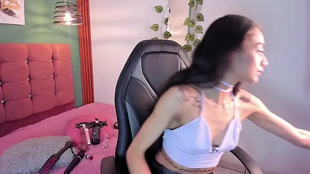 raven smith  online show from 19, 12, 2025