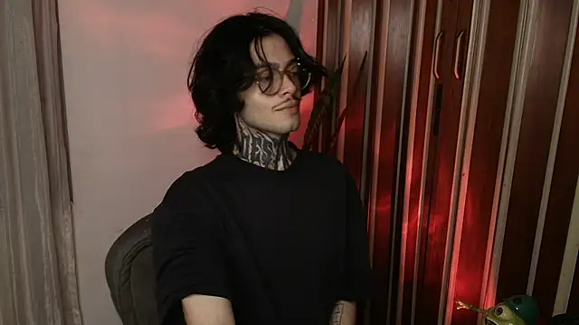Snapshot of Mihail_leroy chatting on 11, 7, 2026 Mihail leroy online show from 11, 7, 2026