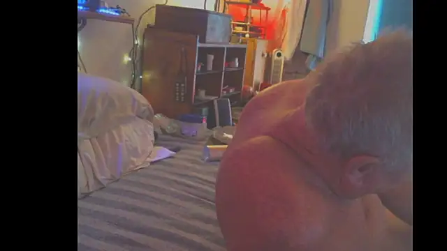 Pussyeat2please online show from 8, 10, 2025