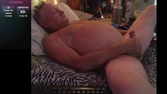 Pussyeat2please online show from 20, 12, 2025