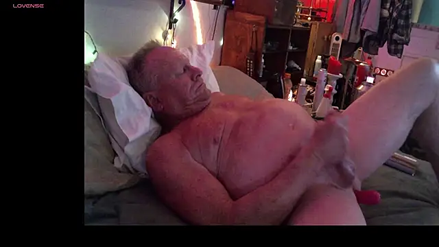 Pussyeat2please online show from 9, 1, 2026