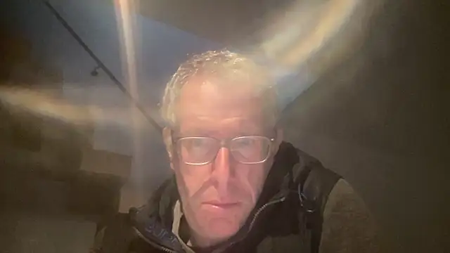 choupipat1 online show from 9, 11, 2025