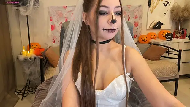 Snapshot of Yummy_Jane chatting on 27, 10, 2025 Yummy Jane online show from 27, 10, 2025