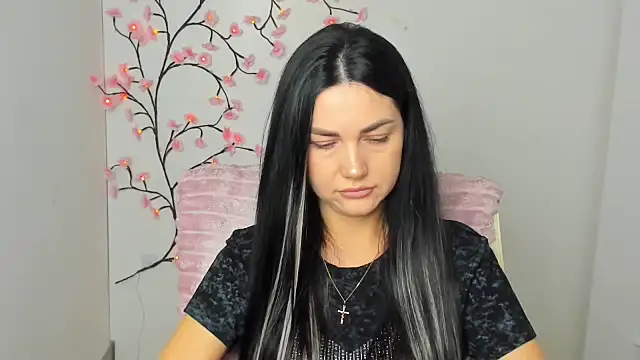 Lune Moon online show from 11, 4, 2026